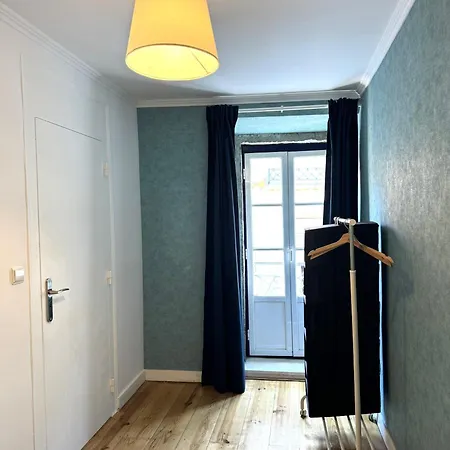 Casa Do Meio * Lisboa